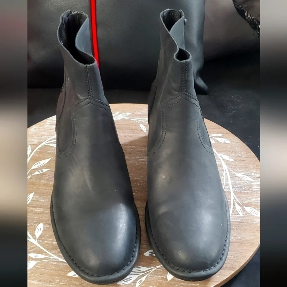 UGG Booties Black Leather Back Zipper Sustainable Comfort